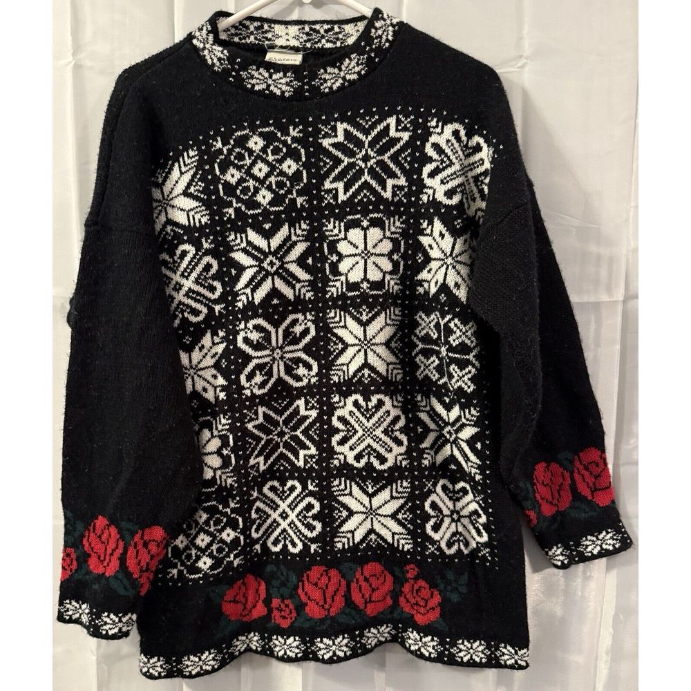 Vintage Classic Elements Womens Black Sweater Red Roses White Floral M 80s 90s